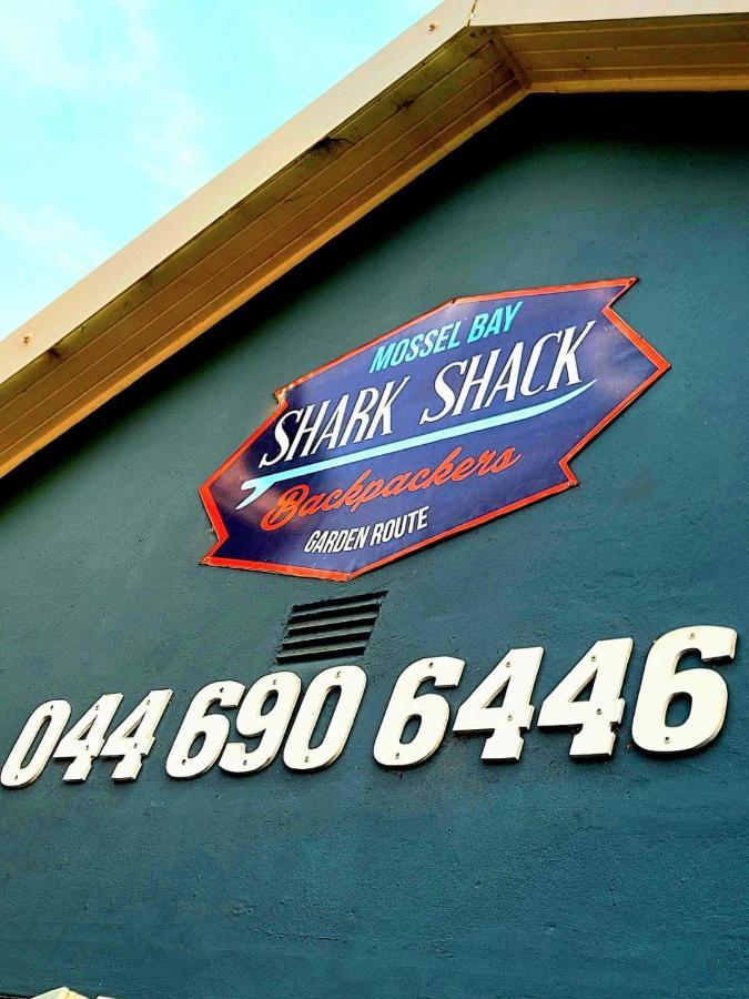 Хостел Shark Shack Backpackers Моссел-Бей Экстерьер фото